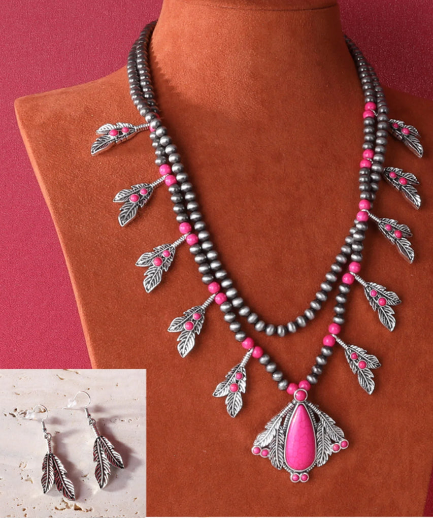 Wrangler Rustic Couture Bohemian FEATHER Necklace and Earrings set PINK