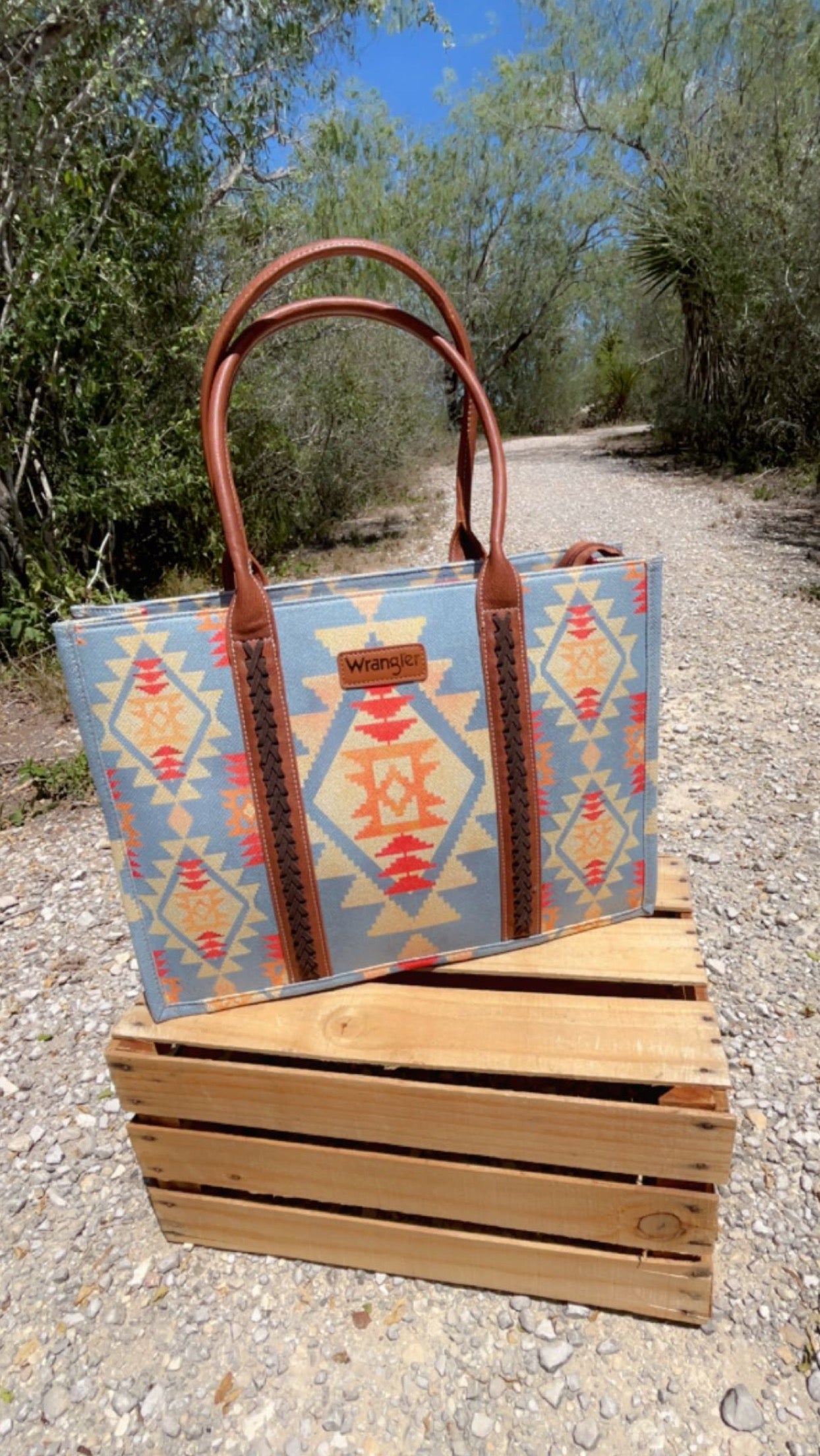 Wrangler Southwestern Pattern Dual Side Print Canvas Wide Tote ~ brown