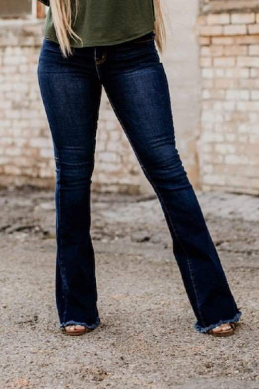 DARK WASH FLARE LEG JEANS
