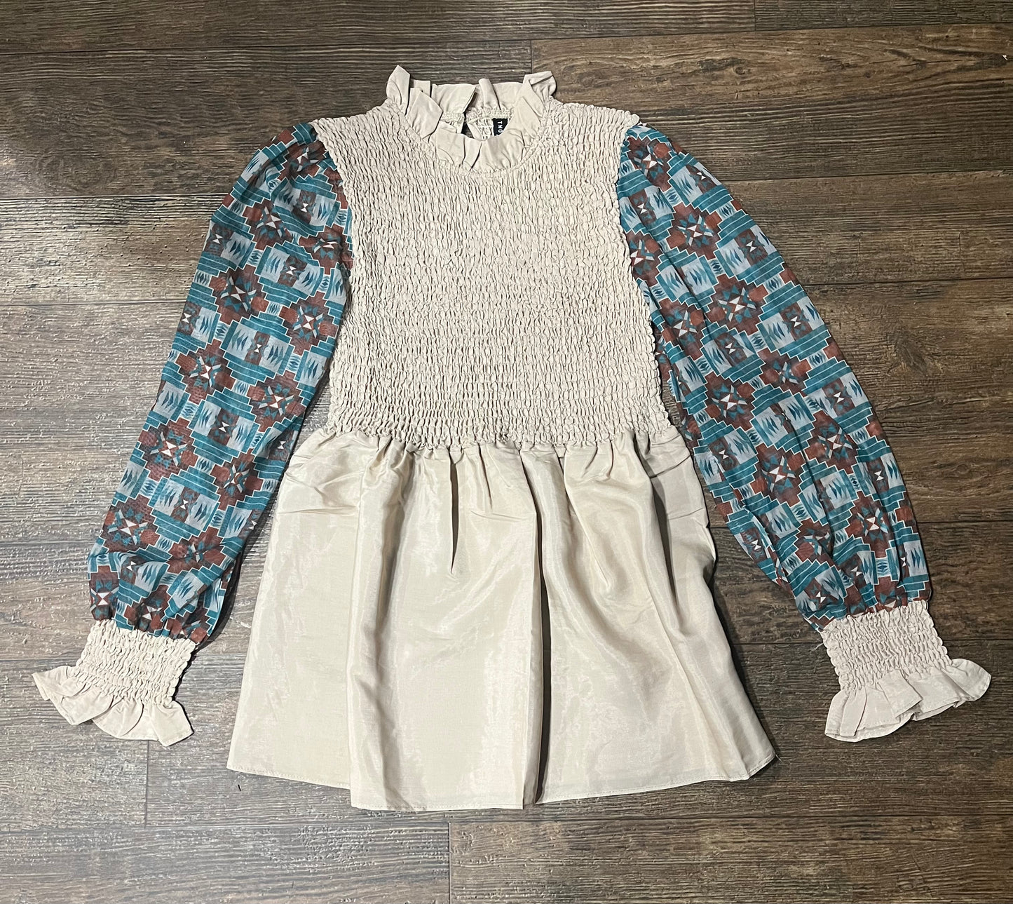 MESA MORNINGS TOP