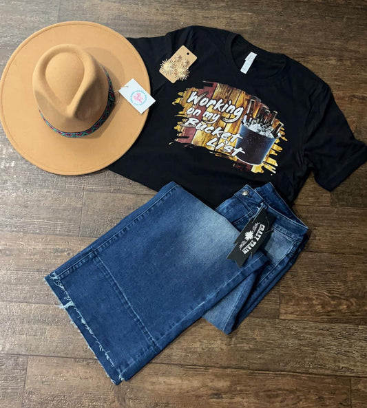 “BUCKET LIST” GRAPHIC TEE