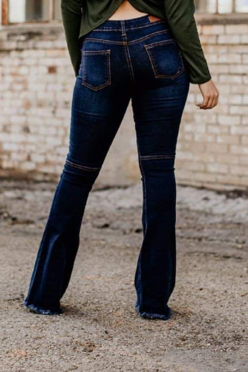 DARK WASH FLARE LEG JEANS